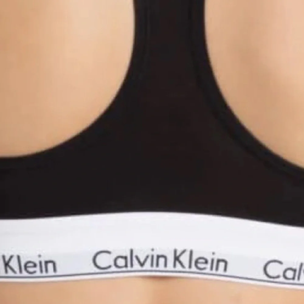 Calvin Klein size M Black Modern Cut unlined Cotton blend racerback Sports Bra